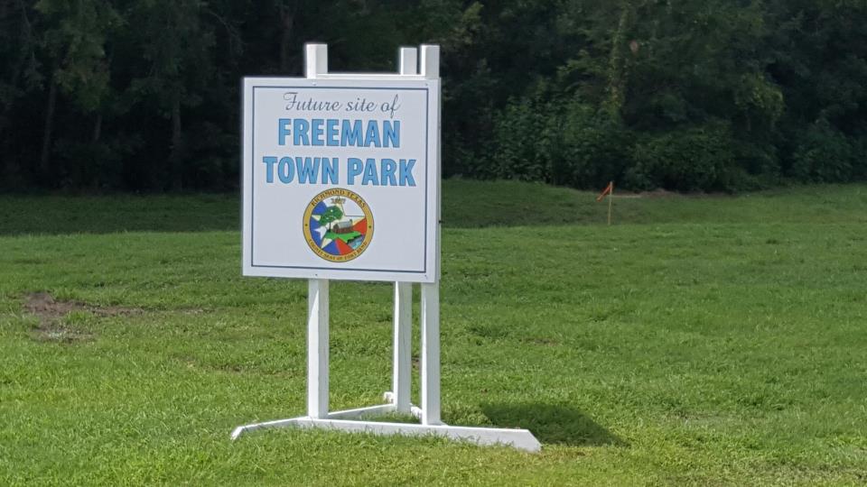 Freeman Town initial signage